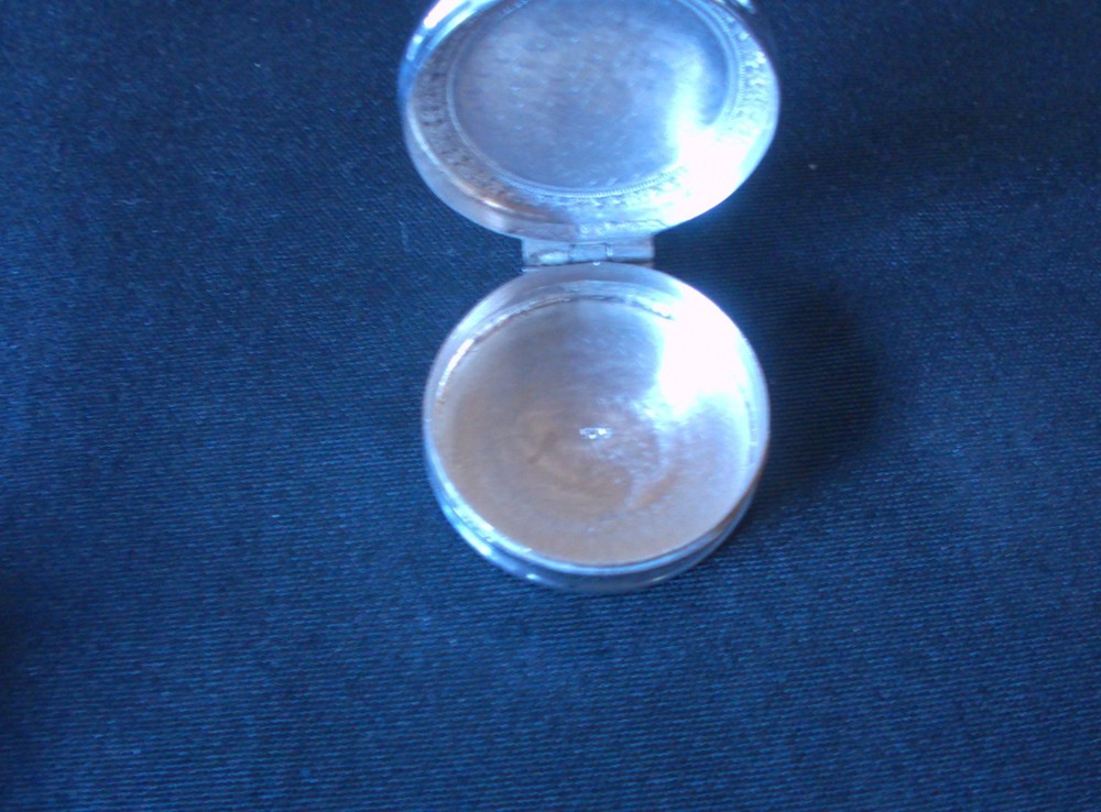 Solid Silver Victorian Lady Pill Pot Stunning Boarder Pill Pot