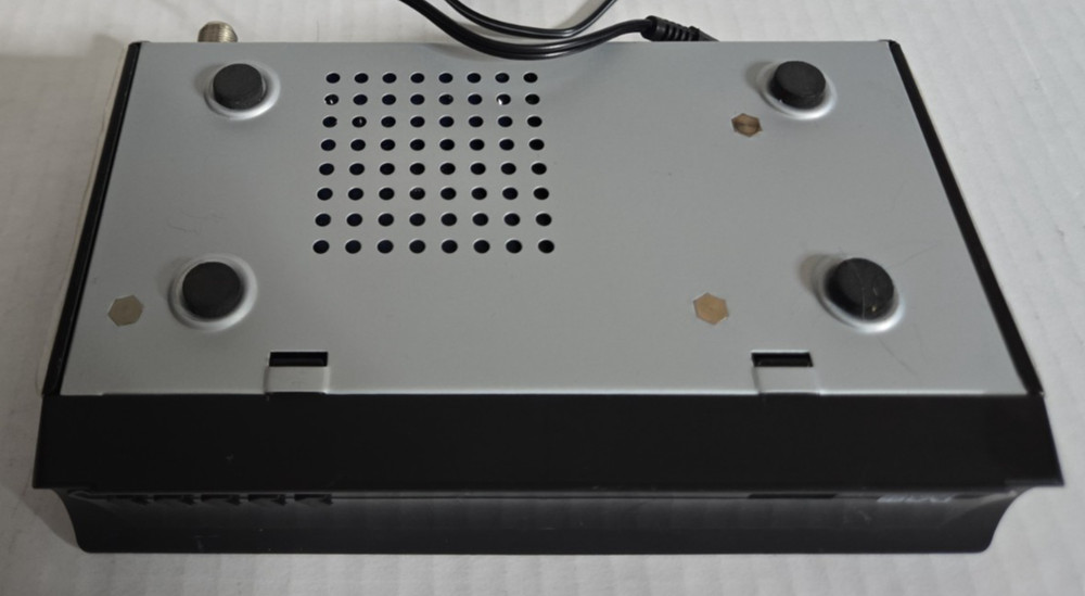 DVB-S2 Digital Video Broadcasting Receiver Box, Black - UNTESTED