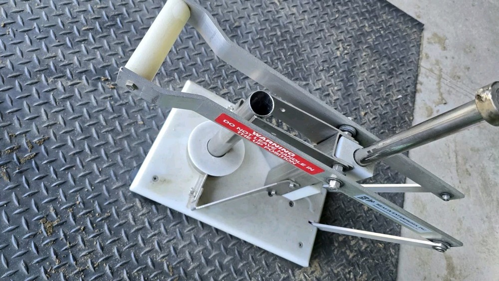 Healing E-Z Cut II Pineapple Corer