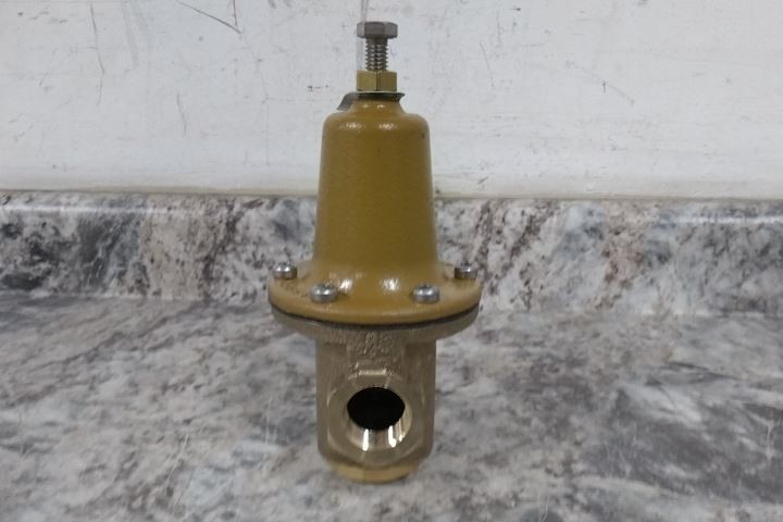 Watts 3/4 LF U5BZ3 3/4 In NPT x NPT Water Pressure Reducing Valve