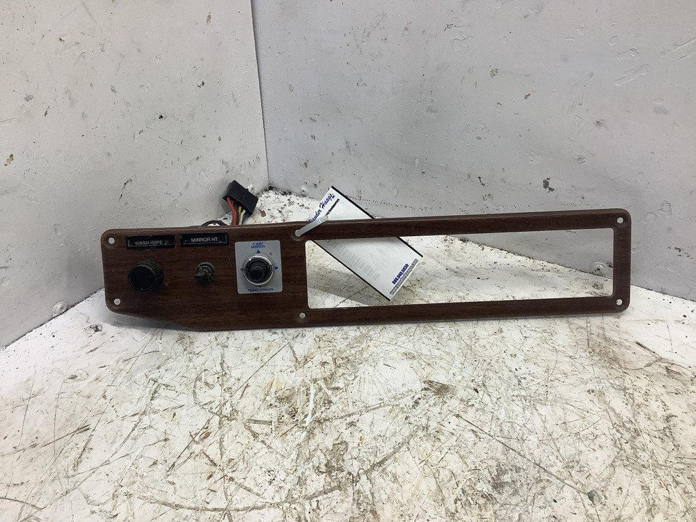1991-2010 Freightliner FLD120 CLASSIC SWITCH Dash Panel - Used
