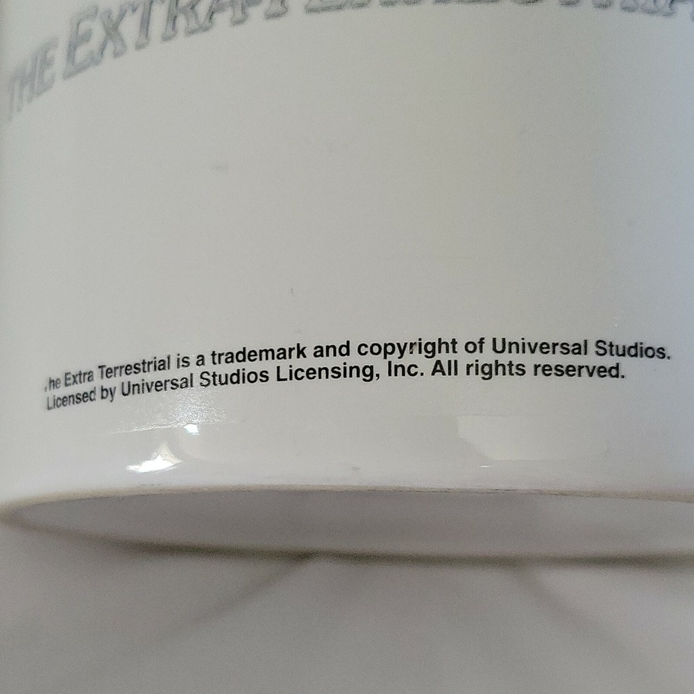 2002 Licensed Universal Studios 20th Anniversary E.T. 5in Ceramic Jumbo Mug