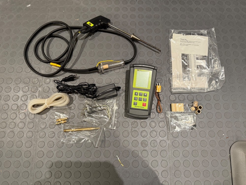 Flue gas analyzer TPI Model 714