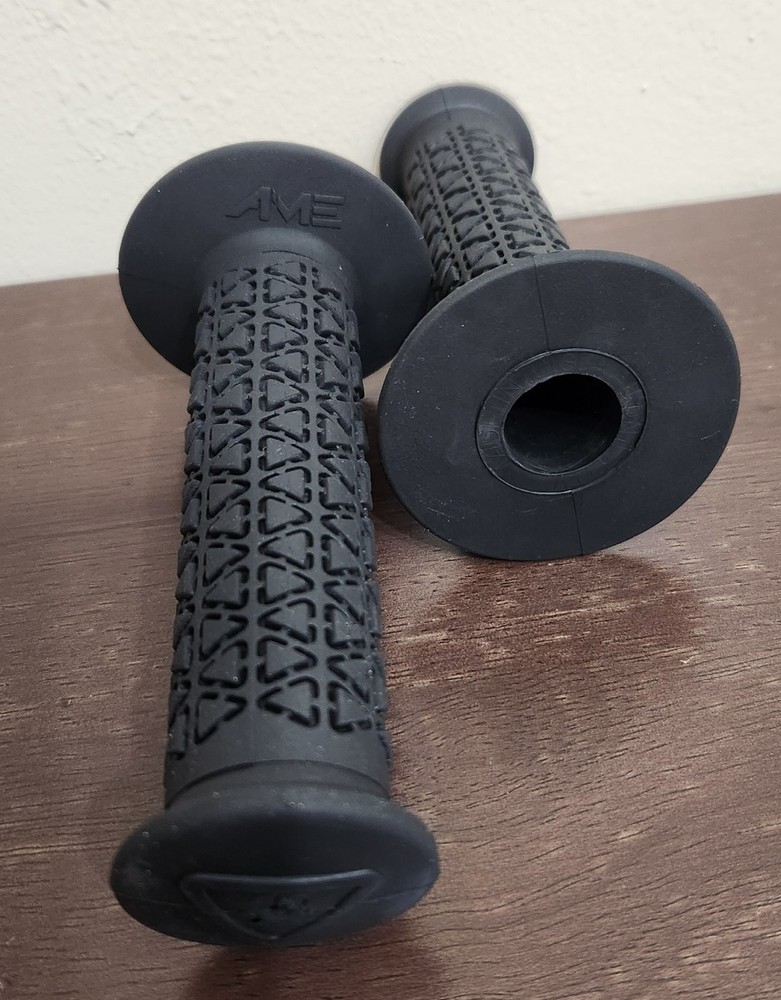 Dia-Compe Tech 77 Levers & AME Grips