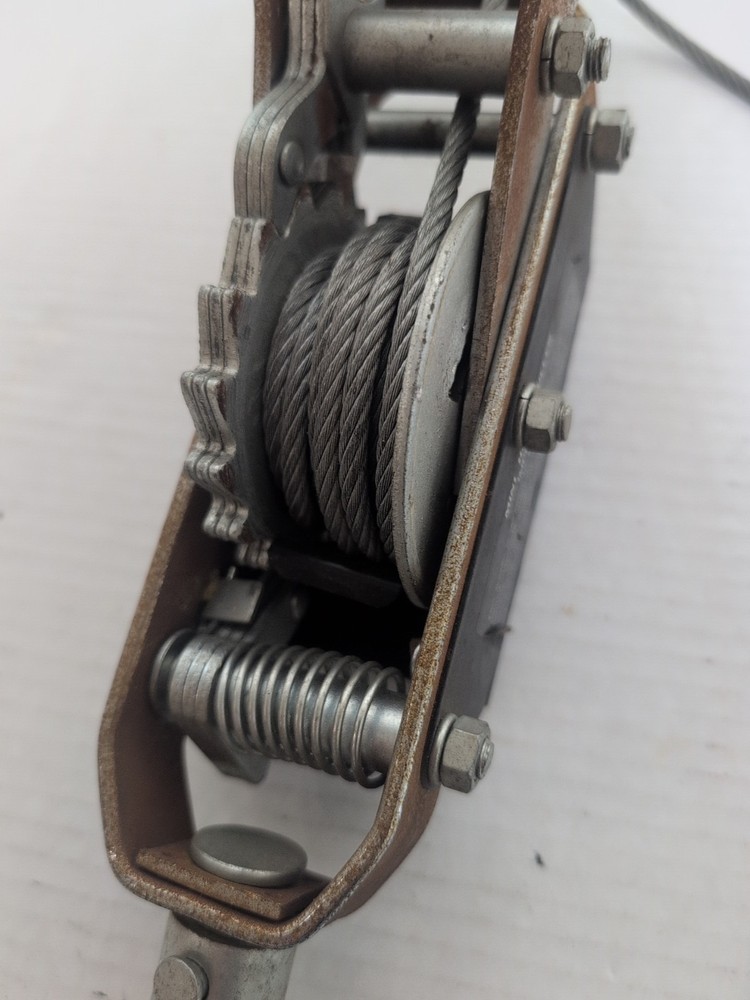 Mini Hand Puller Heavy Duty Winch Pull Hoist Come Along Cable 2 Hooks