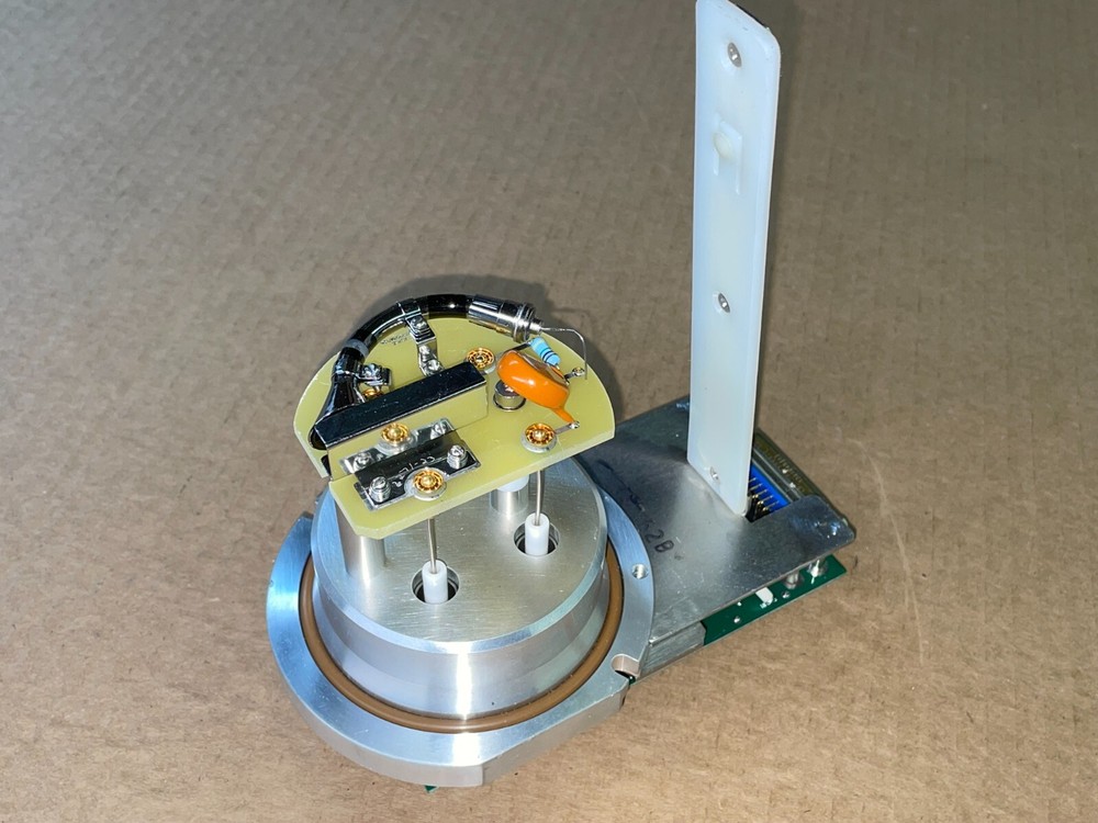 AB Sciex Applied Biosystems Mass Spectrometer CEM Flange API 4000