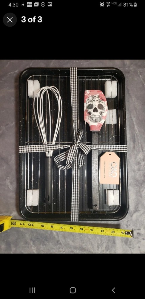 Cook with Color 4 Piece Halloween Baking set.