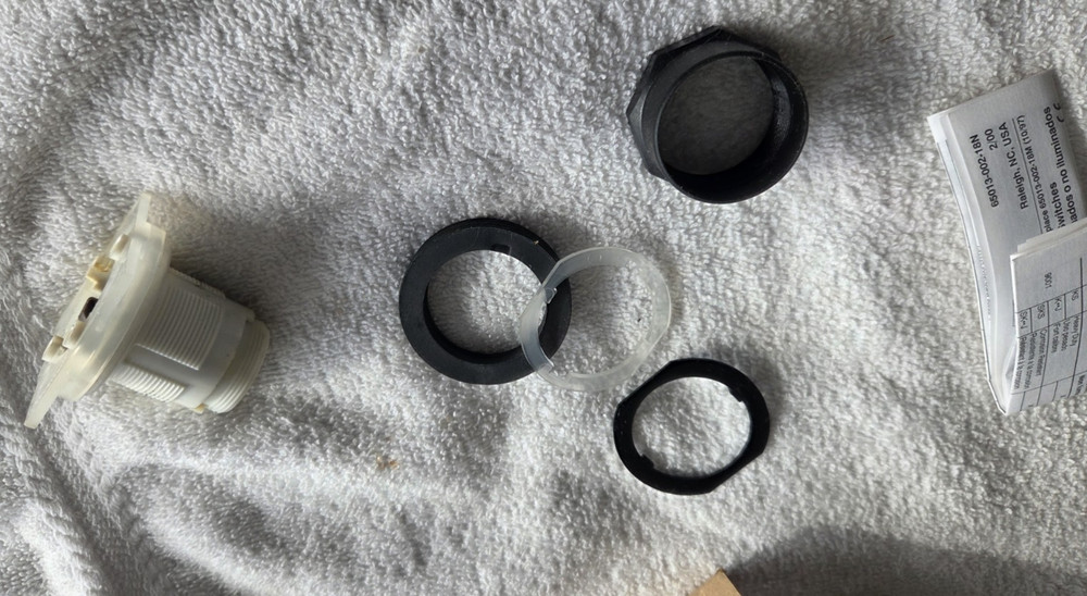 ( 1 ) Square D 9001SKS73 Harmony Non-Illuminated Selector Switch Operator