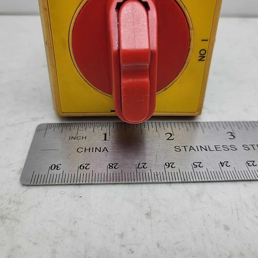 Bussmann CDNF16A3D Abb Selector Switch Lockable Disconnect Switch CDAUX Contact