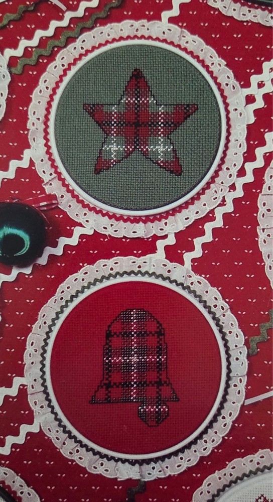 HOLIDAY PATCHWORK and Plaid Cross Stitch PATTERN Leaflet