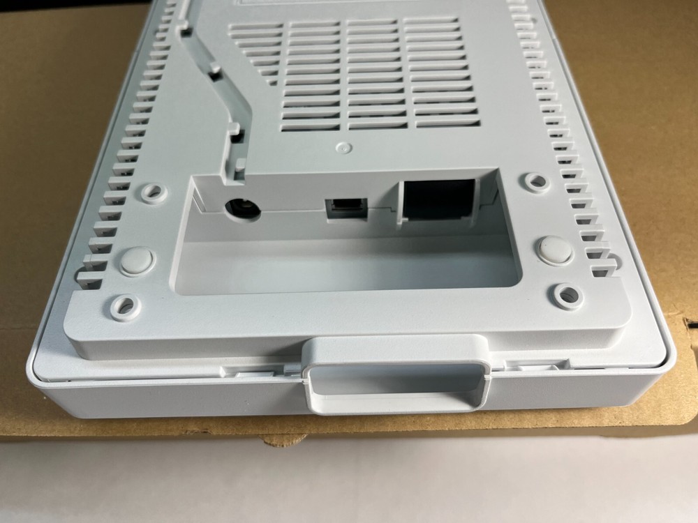 Epson ELPHD02 HDBT HDMI Display Transmitter/Control Pad W/ Accessories