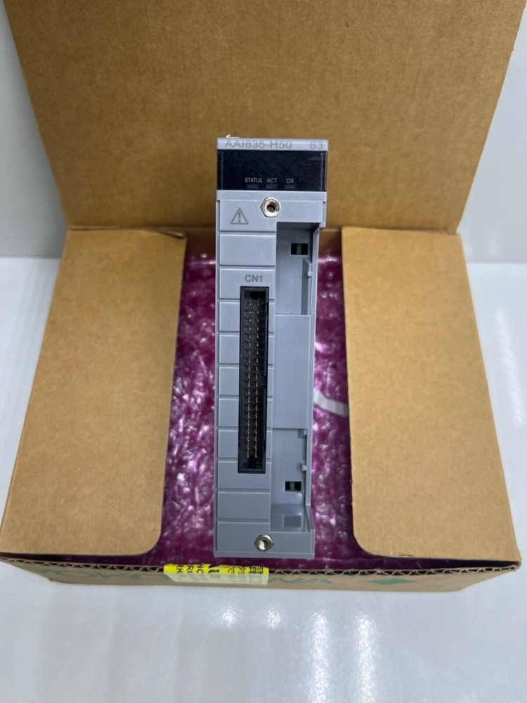 YOKOGAWA AAI835-H50 S3 ANALOG INPUT/OUTPUT MODULE.