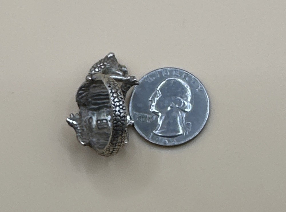 Vintage 925 Sterling Silver Dagon Ring /Size 7