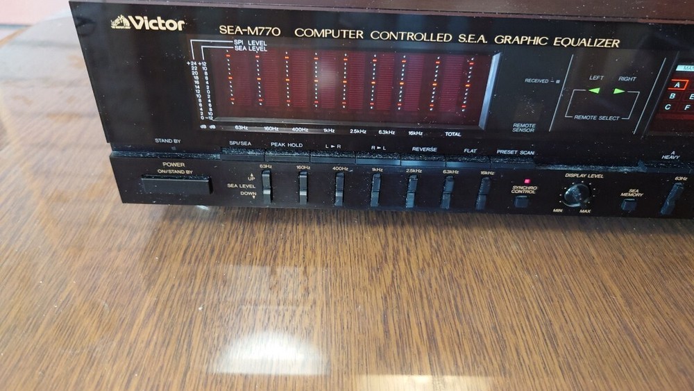 VICTOR SEA-M770 Graphic Equalizer Spectrum Analyzer Working Confirmed