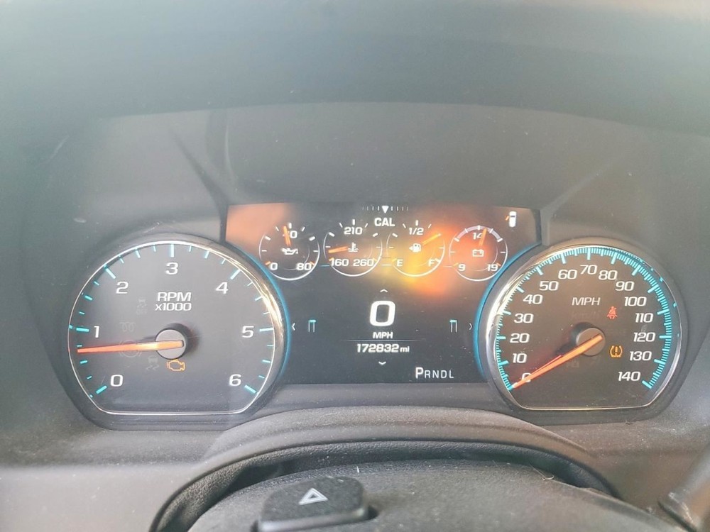 SUBCHEV15 2017 Glove Box 4984706