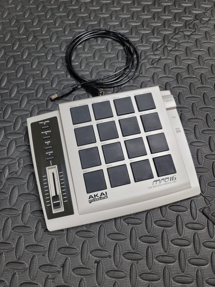Akai Professional MPD16 USB/MIDI Pad Controller for Windows & Macintosh