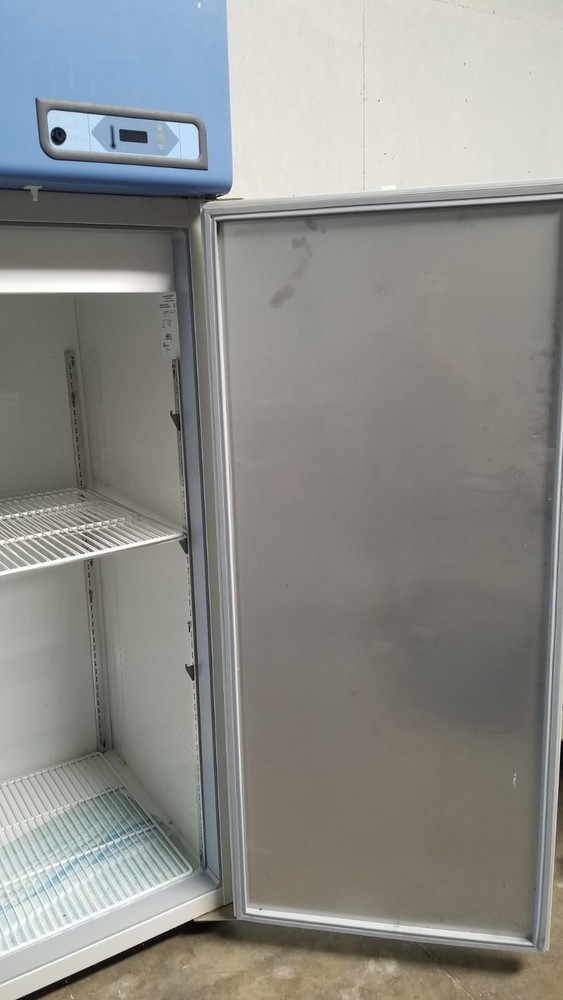 Thermo Lab Refrigerator Triple Solid Door | Laboratory Storage