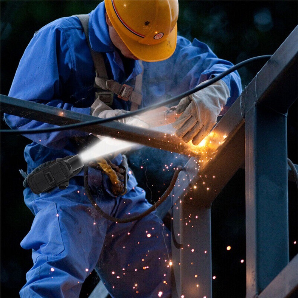 Tactical Hunting 360 Degrees Rotatable Molle Flashlight Pouch Holster Torch Case