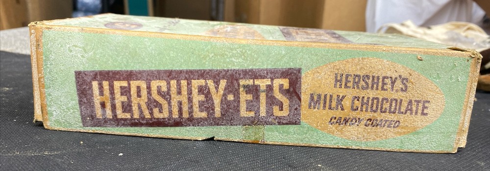 Vintage Hershey-ets t Chocolate Advertising Box