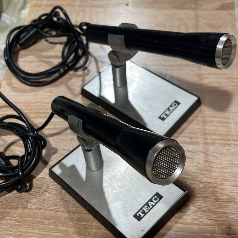 Teac MC-106 Dynamic Microphone with Stand, Original Box, and Instructions