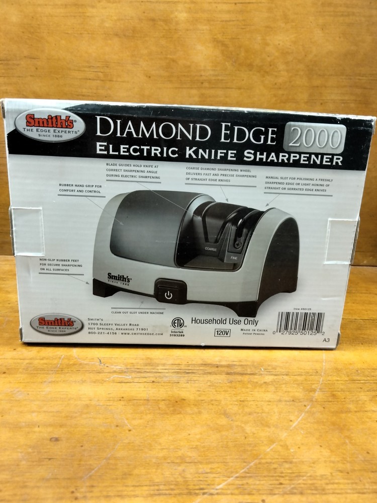 Smith's Diamond Edge 2000 Electric Knife Sharpener.