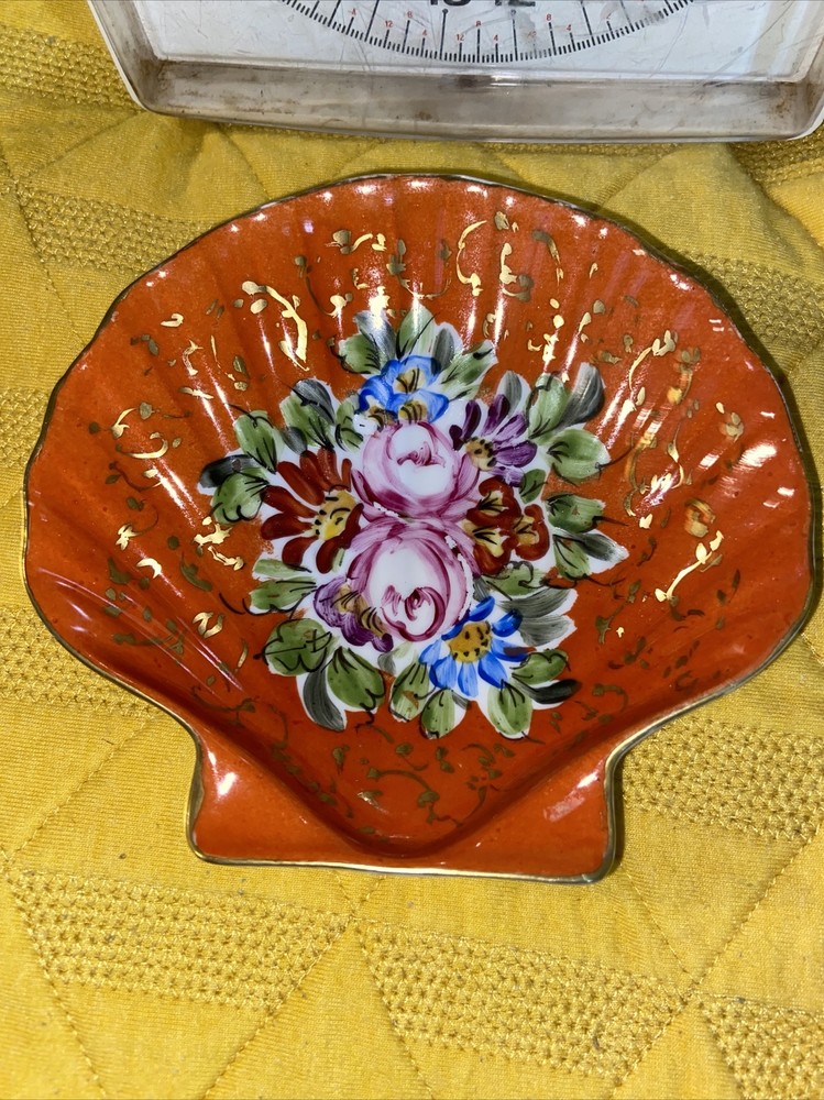 BEAUTIFULLY DONE ORANGE LIMOGES SHELL DISH
