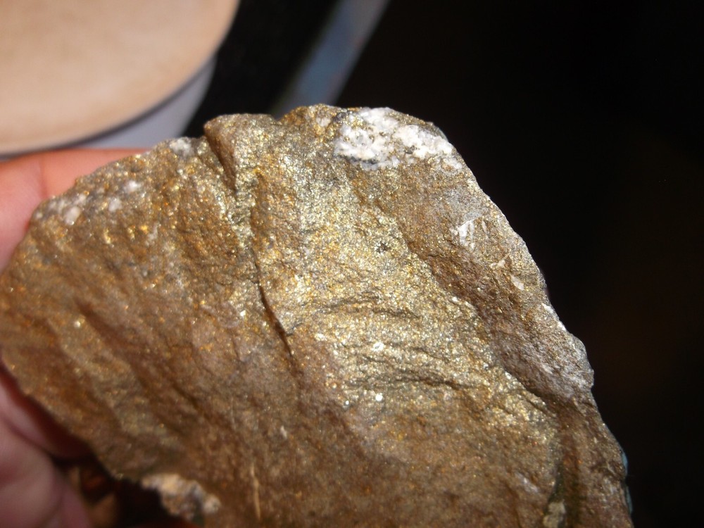 Gold, silver, copper, 263 grams samples ,ore high grade .