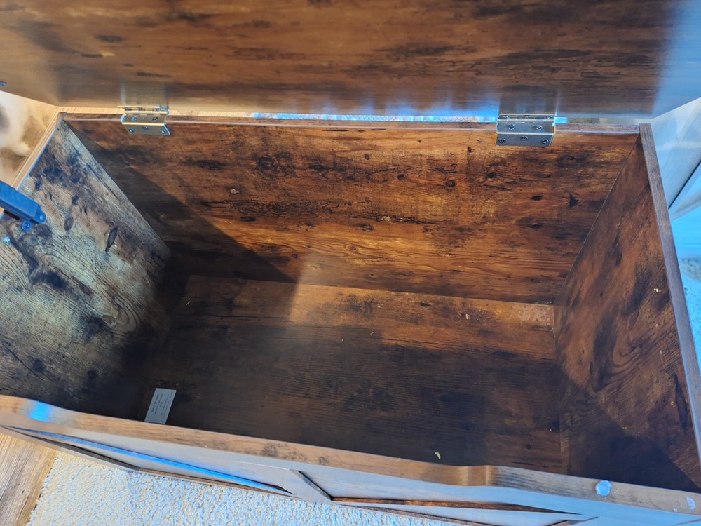 Brown storage chest trunk