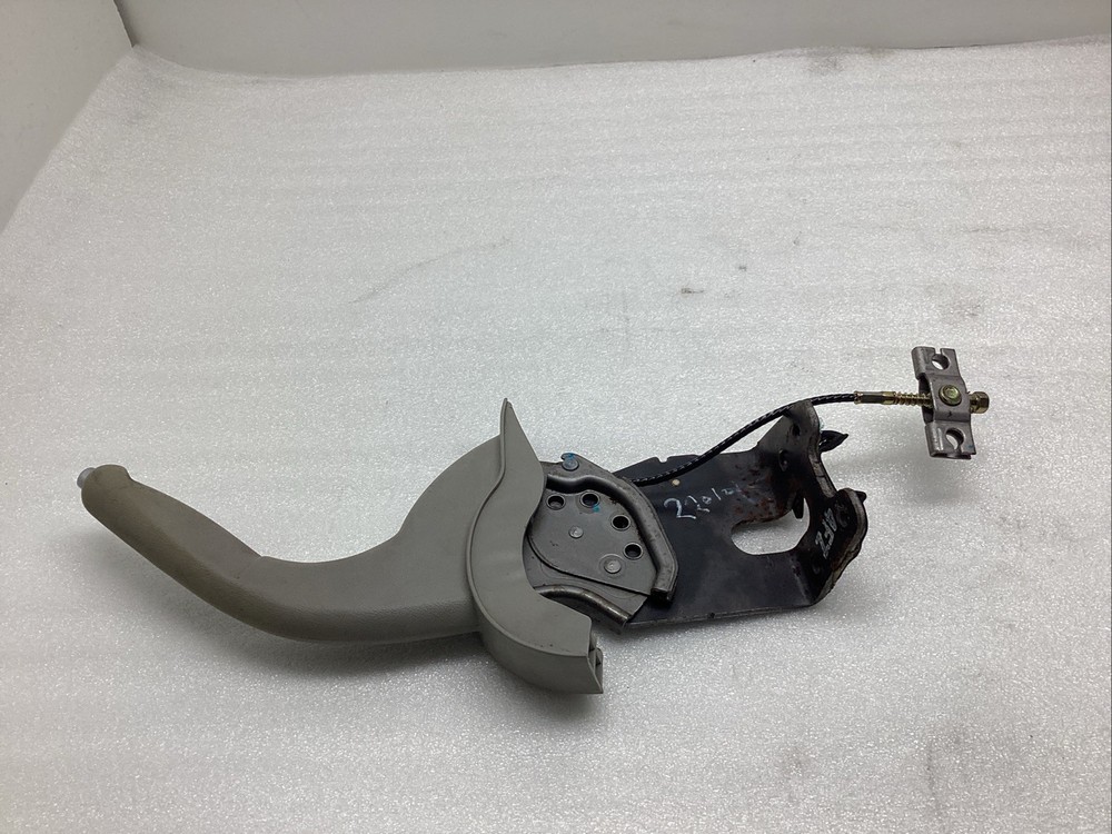 2007 Hyundai Sonata Front Emergency Pull Parking Hand Brake Lever OEM