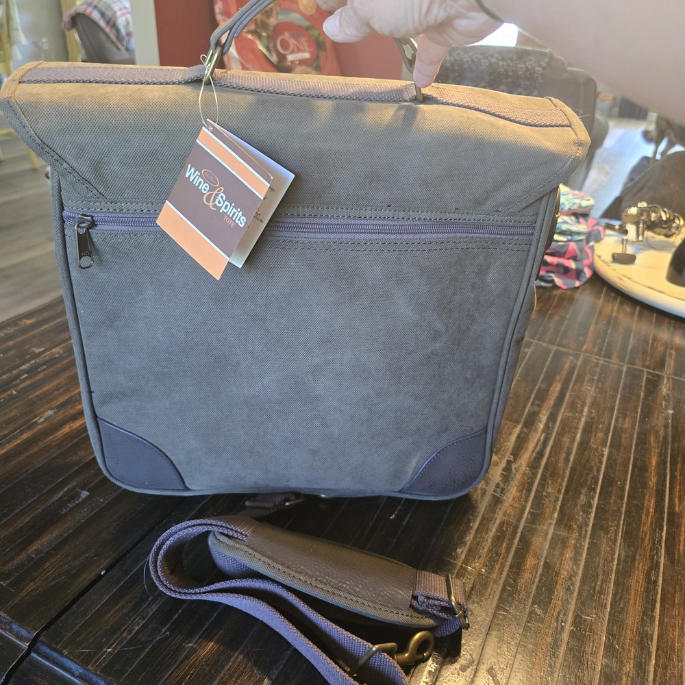 Mud River Wine & Spirits Tote