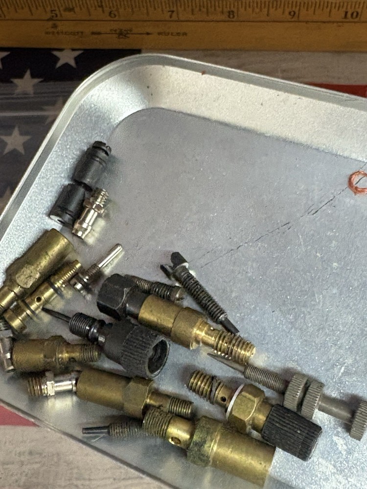 Nitro Carburetor Part: PreOwned