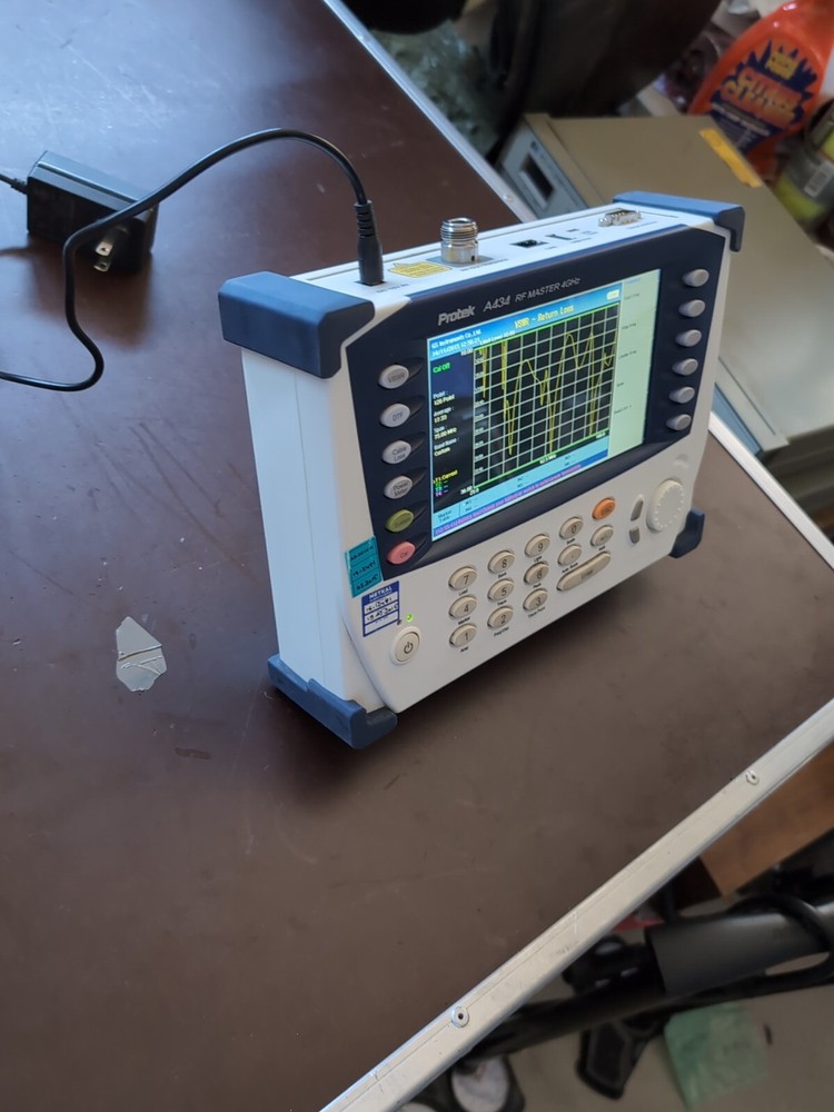 Protek A434 RF Master Cable Spectrum Analyzer With Case And Adapter