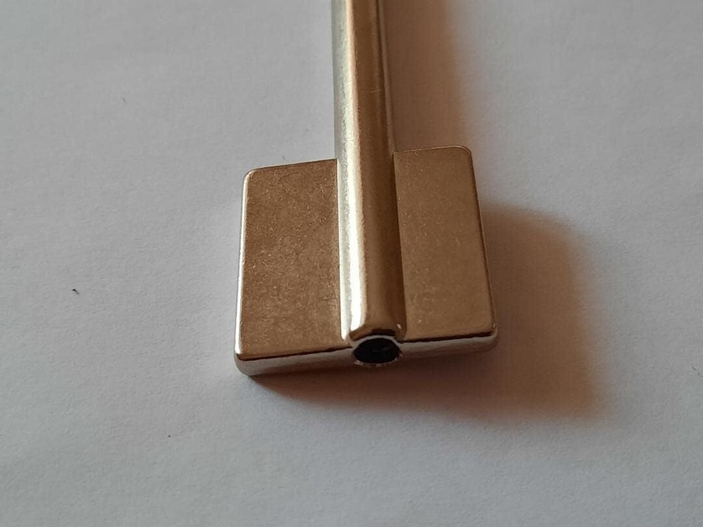 SKS20D Canas/Safe Key blank