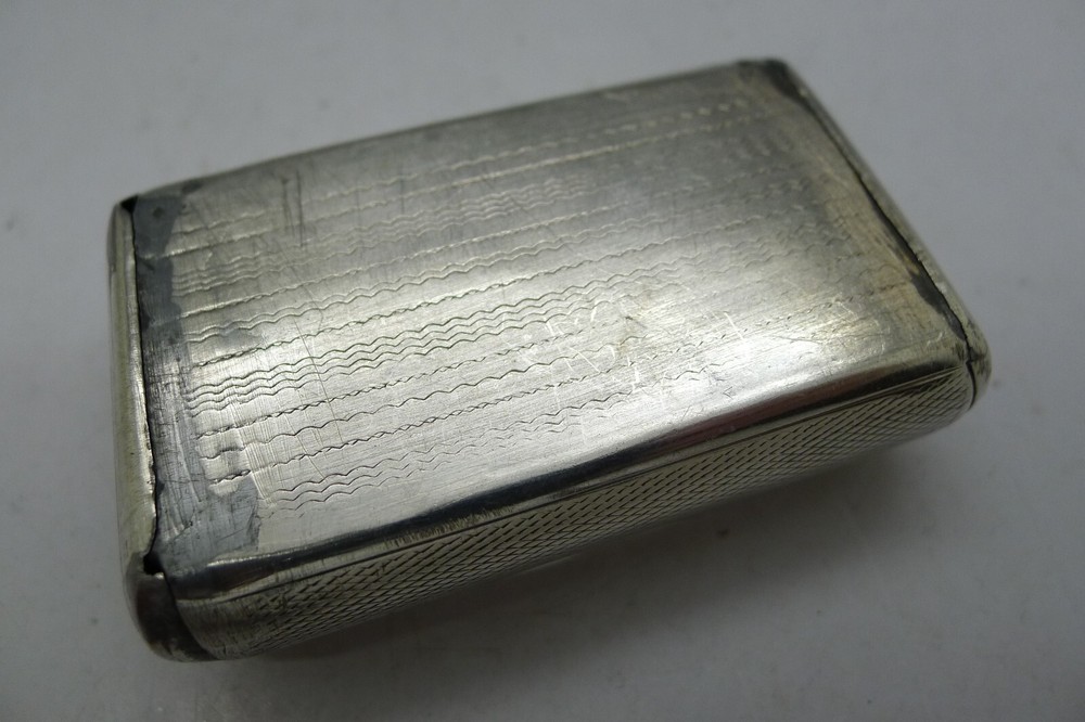 FRENCH ANTIQUE SOLID SILVER SNUFF BOX NO MONOGRAM NICE BOX ENTOURAGE1 SELLER