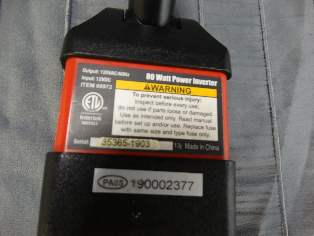 Cen-Tech Power Inverter 80 watts USB port