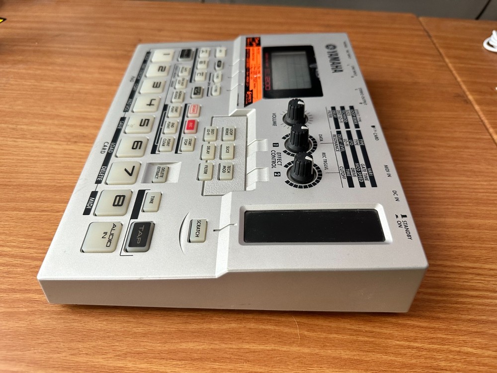 Yamaha SU200 Sampler/Looper [Non Functioning]