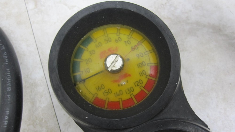 Mares Scuba Diving Regulator/Mares Regulator Mouth Piece/Pro Sub Gauge UNTESTED