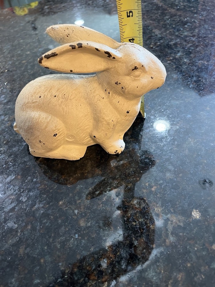 Vintage Rabbit Cast Iron 3.8 Lbs