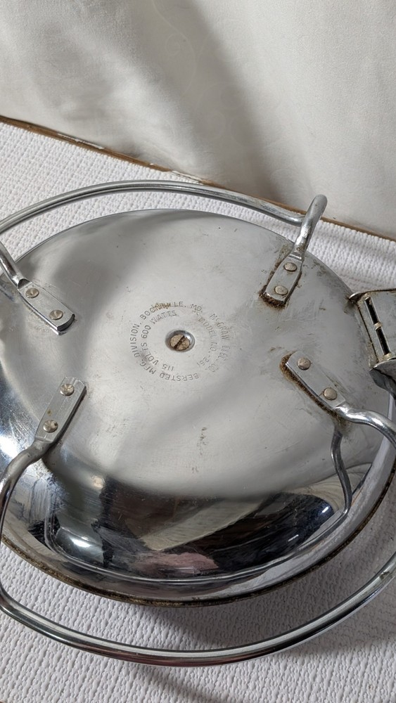 McGraw Elec Co Waffle Iron-mod#261-Great Shape