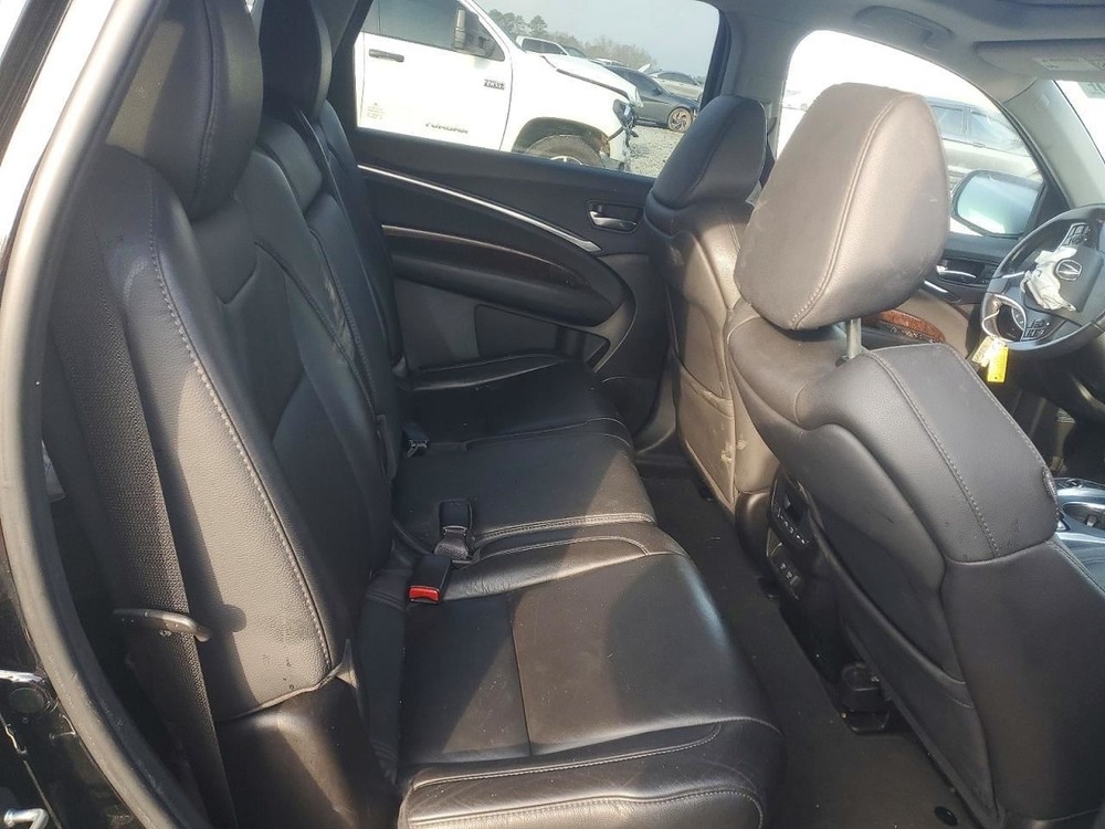 MDX 2018 Glove Box 4974762