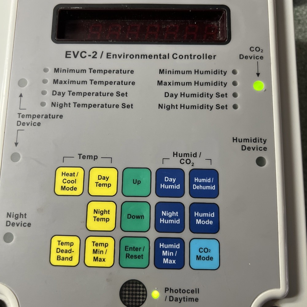 Sentinel EVC-2 Environmental Controller Temp Humidity CO2 Photocell/Daytime