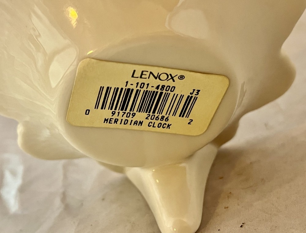 Lenox Flower Quartz Clock - Meridian Pattern