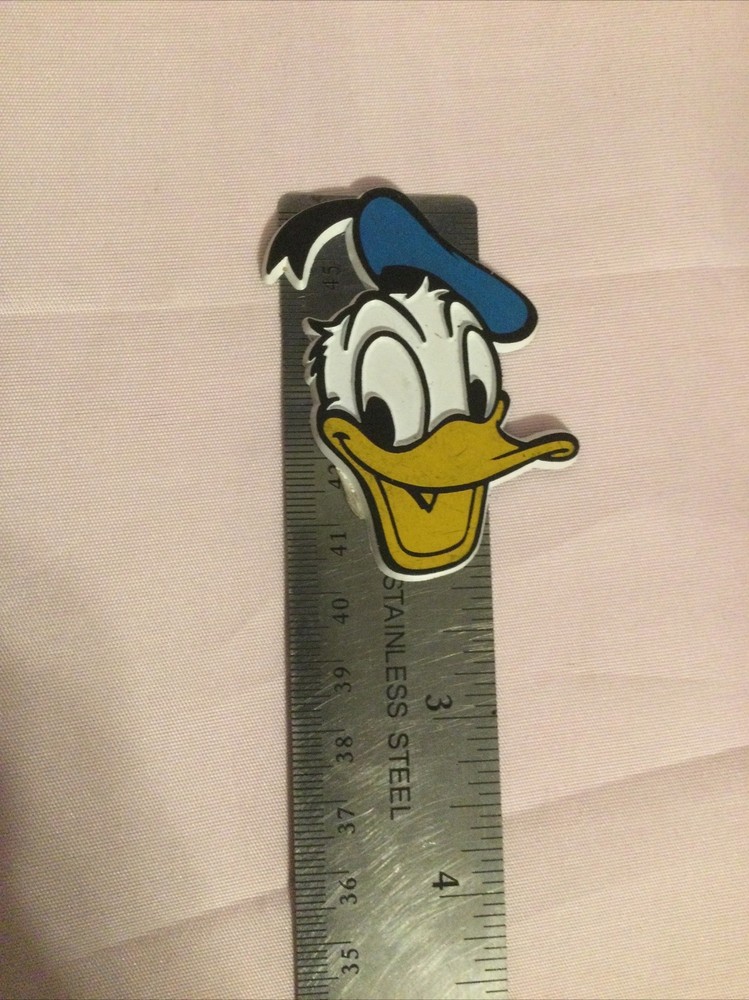 Assorted Disney’s Donald Duck Magnets (6)