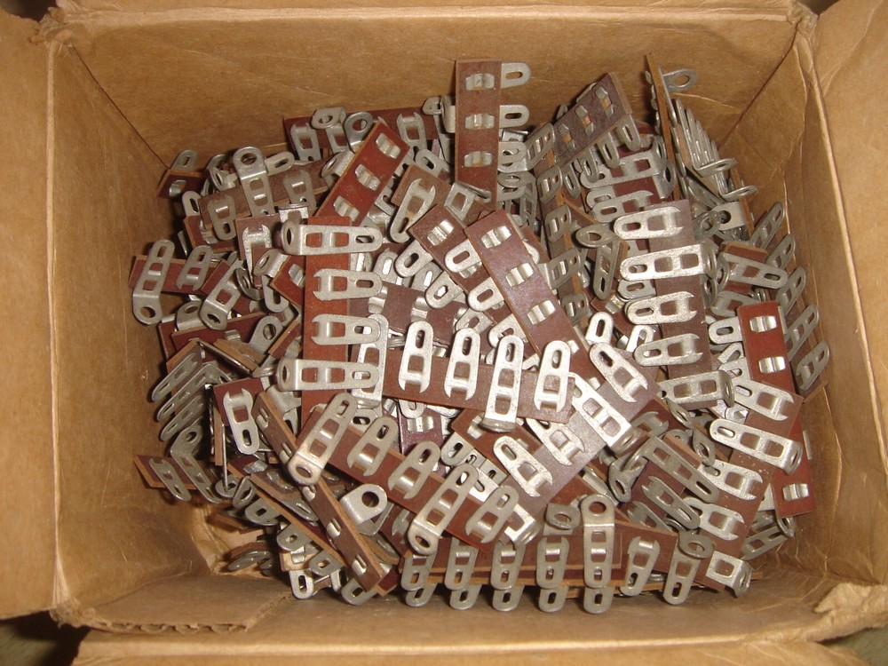 Vintage 5-way Bakelite tag strip
