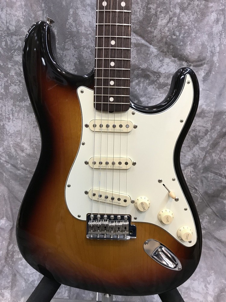 Fender Japan ST62-105DMC