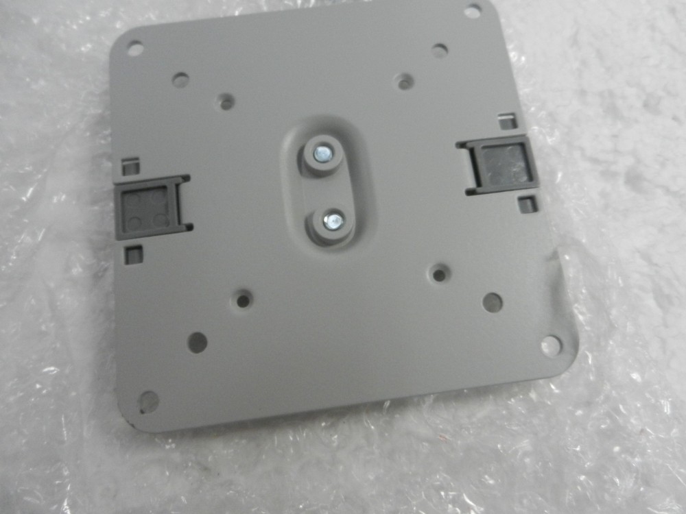 VESA PLATE Assembly 503-1011 NEW