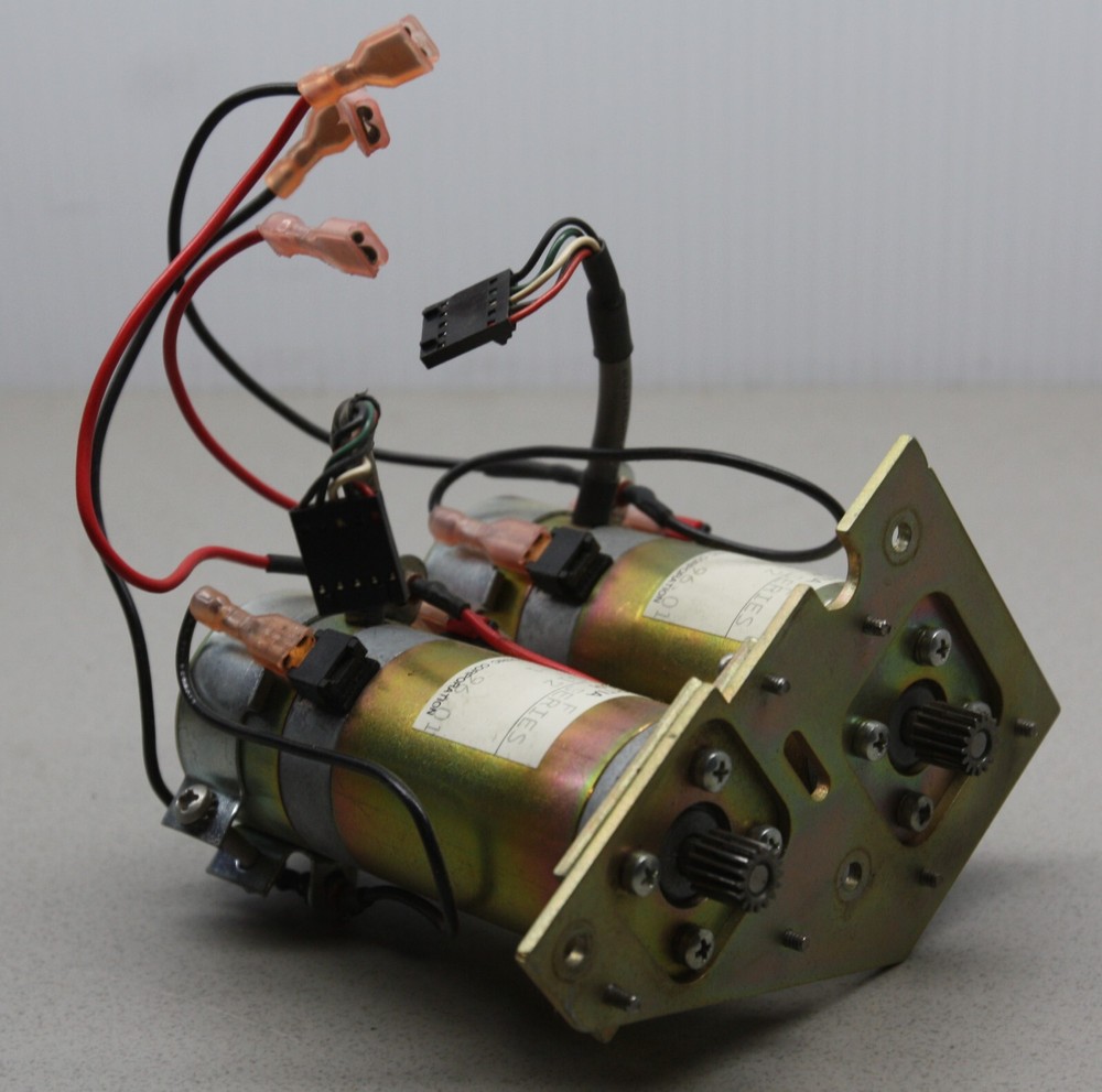 GERBER HS15 Plotter - Z Axis & Rotate Tangential Servo Motors Encoder Lot FB5M