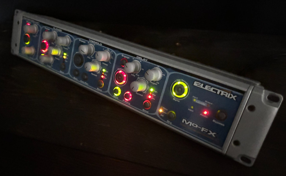 Electrix MO-FX Time Synchronized Multi-Effects Unit