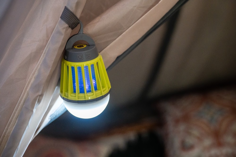 Waterproof Mosquito Killer Lantern with Edison LED Light Bulbs, Dimmable, Energy