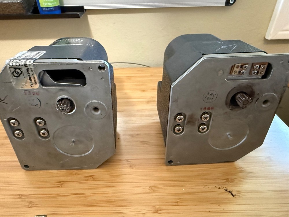 Bendix King KFC200 Autopilot - Computer, Controller, Servos, as shown